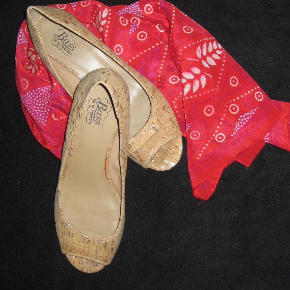 BASS Makenna Cork exterior Open Toe Wedge Slip Ons ~ Size 8.5 M - New w/o Box